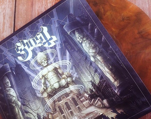 JustmeLoki's tweet photo. #mondaymood ๐ป๐ง #thebandghost #ghostbc #ceremonyanddevotion #papaemeritus #namelessghouls #record #recordcollection #music #musicislife #liverecording #rockmusic #metal #vinyl #vinylcollection #nowlistening #mondaymotivation https://t.co/7rqQ0o4bVL
