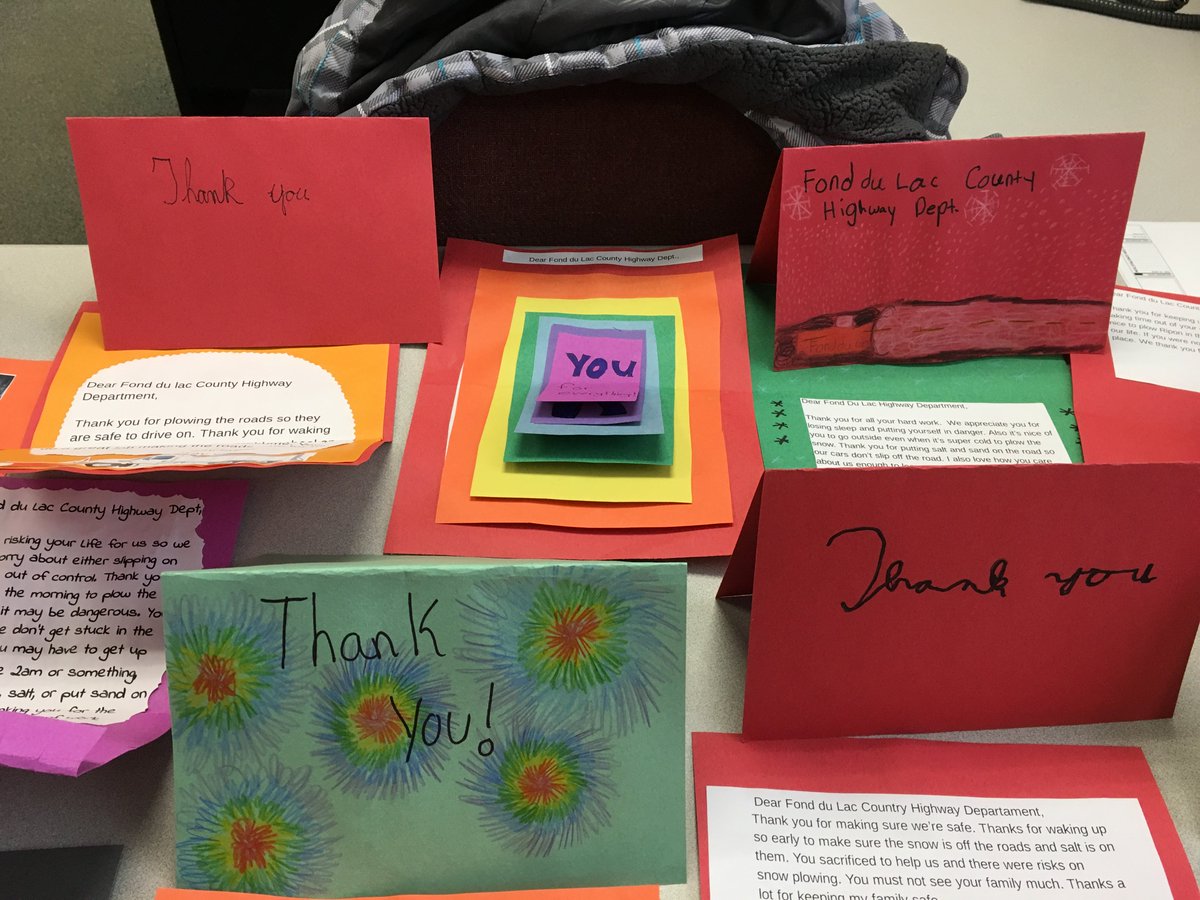 fdlcounty's tweet photo. The Highway Department received many well wishes from the students at @mpqripon.

We're so touched by your acts of kindness. We'll continue to spread your great message and throw our own "kindness boomerangs" out to everyone while we're plowing and salting tonight and tomorrow. https://t.co/jO6hU7uvVG