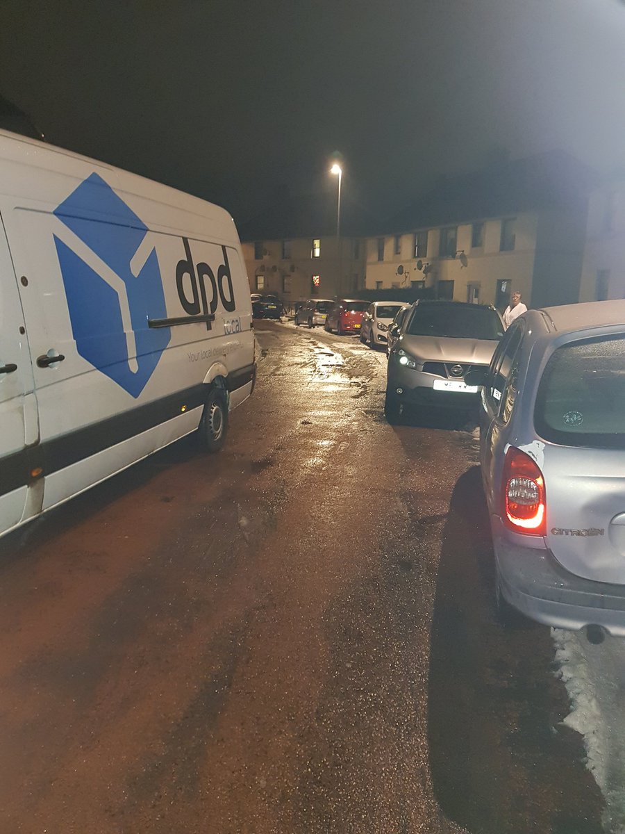 safc3928's tweet photo. Is one of your drivers having a laugh. Parked across from a disabled space and nobody can get through. Shocking @DPD_UK https://t.co/eld06ZP6Wp