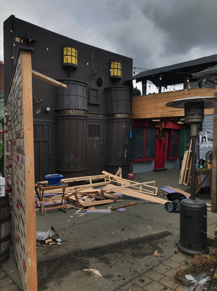 dummaloop's tweet photo. Eyelops waiting a new home. The deconstruction of #diagonalleyproject has began. Volunteers welcome! https://t.co/lLwolCQeVR