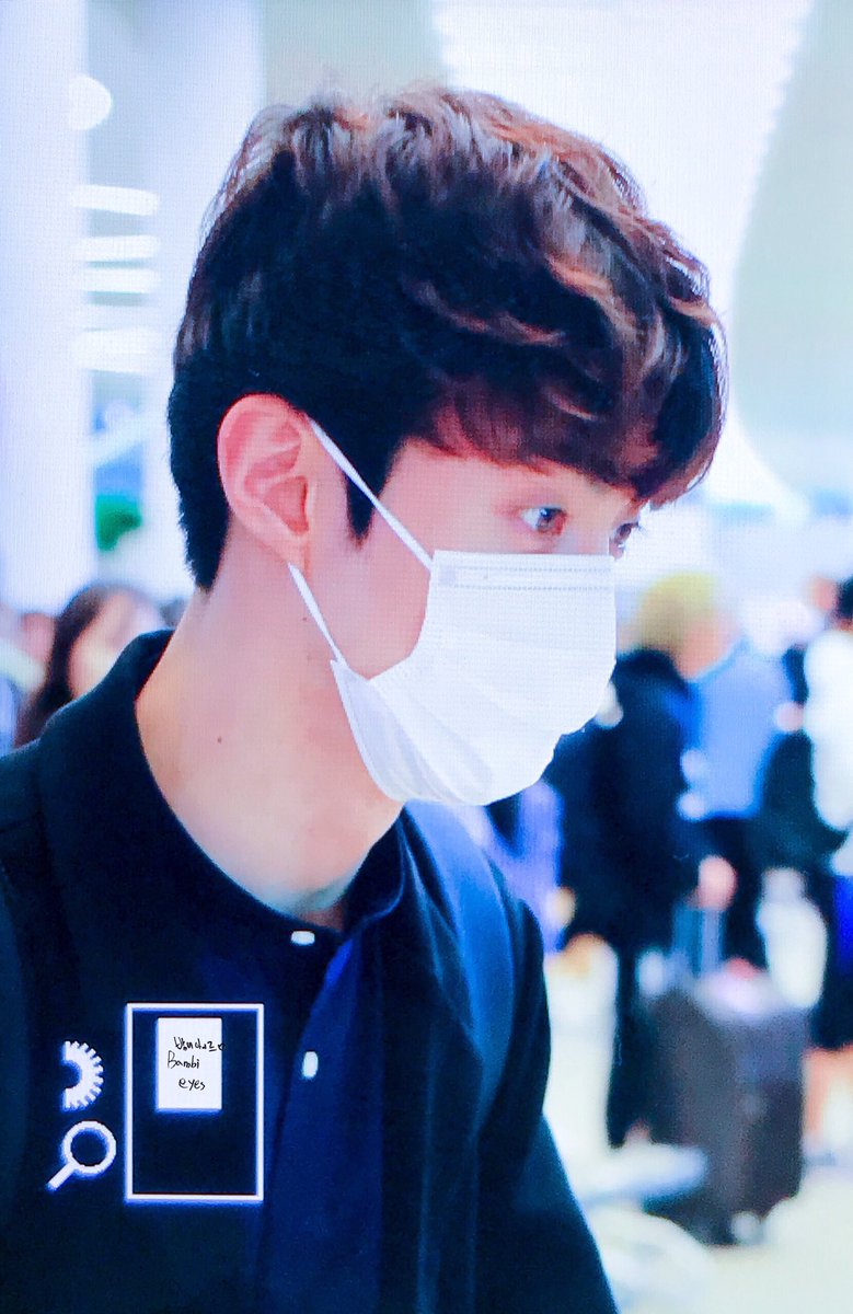 Yeoonebrasil's tweet photo. [PRÉVIA] 050318 Yeo One no aeroporto de Incheon | cr.: BambiEyes0327

#여원 #펜타곤 #PENTAGON https://t.co/d6FNVSw1Fs
