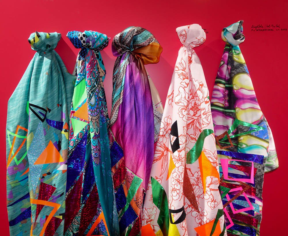 Creativeworld 2018 Trend Show Tour, Part 2: The Colourist scrapbookupdate.com/2018/03/05/cre…