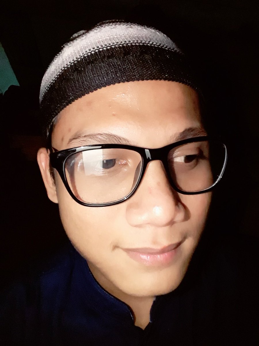 Ipangalbantani's tweet photo. Jiwa bolehlah metal
Yang penting kewajiban
Harus dilaksanakeun. #EfekLapar https://t.co/d4YBGUqOIC