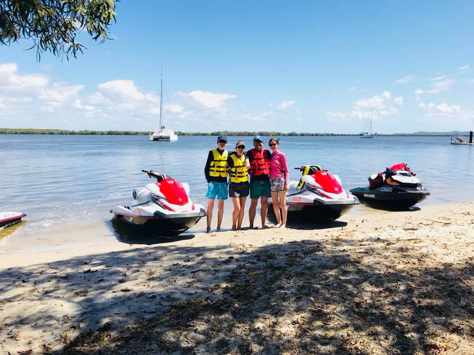TooEasyToursGC's tweet image. What a beautiful day it was on the coast today and I got to spend it with the Livingston family whilst on their holidays from NSW!!
Great family.
Breakfast at Tipplers Licensed Cafe, mangrove runs and snorkelling to finish the day.
