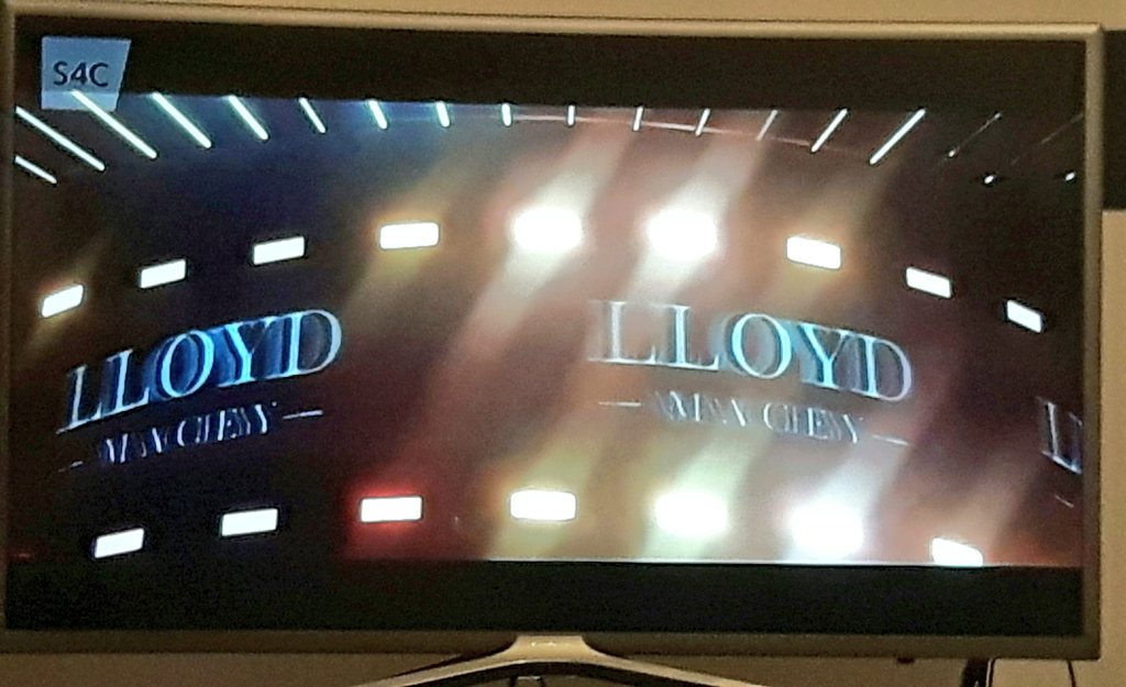 LloydMacey's tweet photo. Watching @LloydMacey1 's documentary again ☺x https://t.co/0v9EeNIpVR