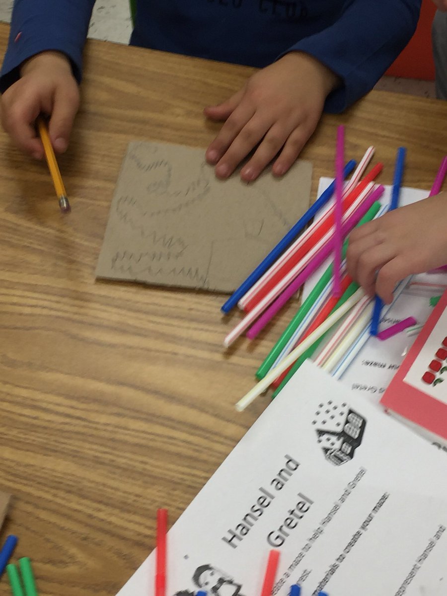Angelucci_1st's tweet photo. Planning for our Hansel and Gretel maze! @PThiessen_LCPS #SteamExpo2018 https://t.co/zoj2pbZOsa