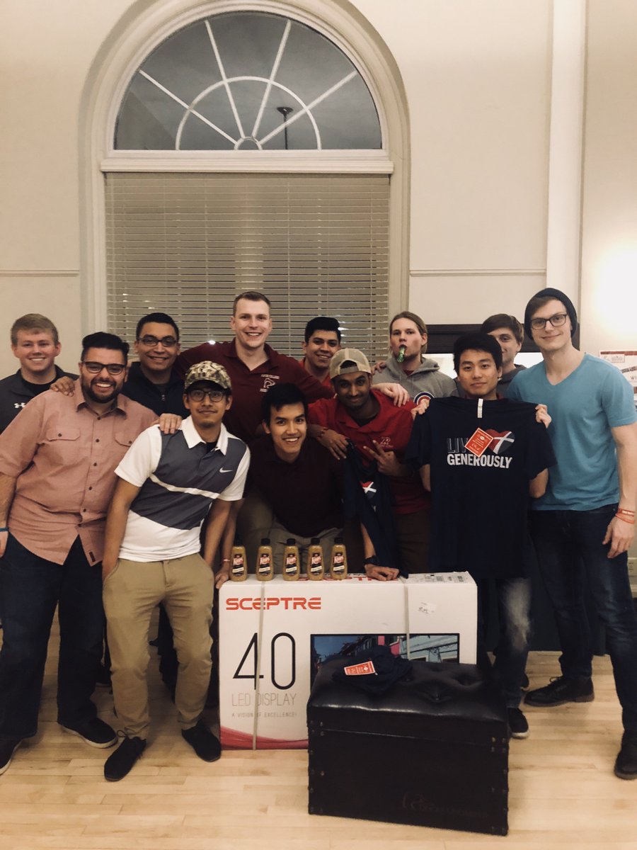 ThetaChiRipon's tweet photo. This past weekend, the brothers of Theta Chi volunteered at the Ducks Unlimited banquet. Congratulations to the brothers who won some pretty cool prices! #RushThetaChi #AnAssistingHand https://t.co/QhwBjUt3QD