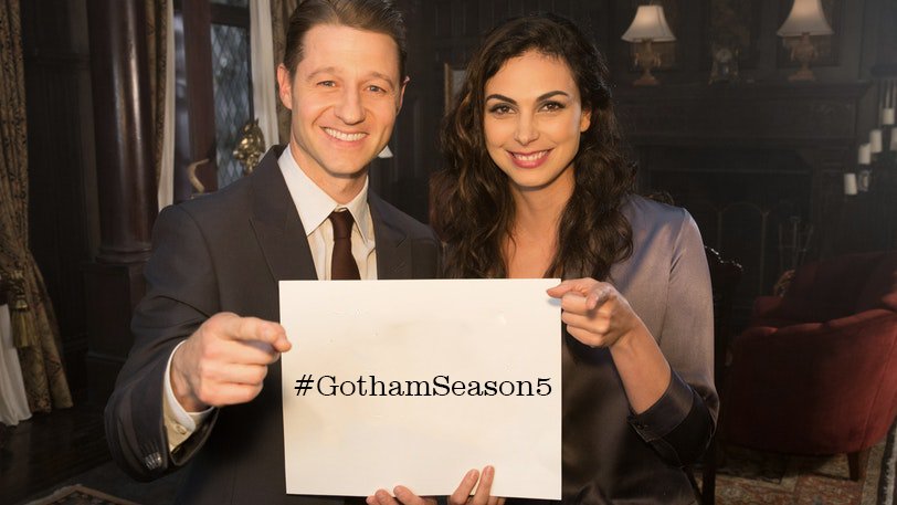 MoBaccarinBR's tweet photo. 📷 Helping @Gotham have a Season 5: https://t.co/UuB6uwyRFq #Gotham #GothamFans #GothamSeason5 #morenabaccarin #benmckenzie https://t.co/l3vgbgiiIH