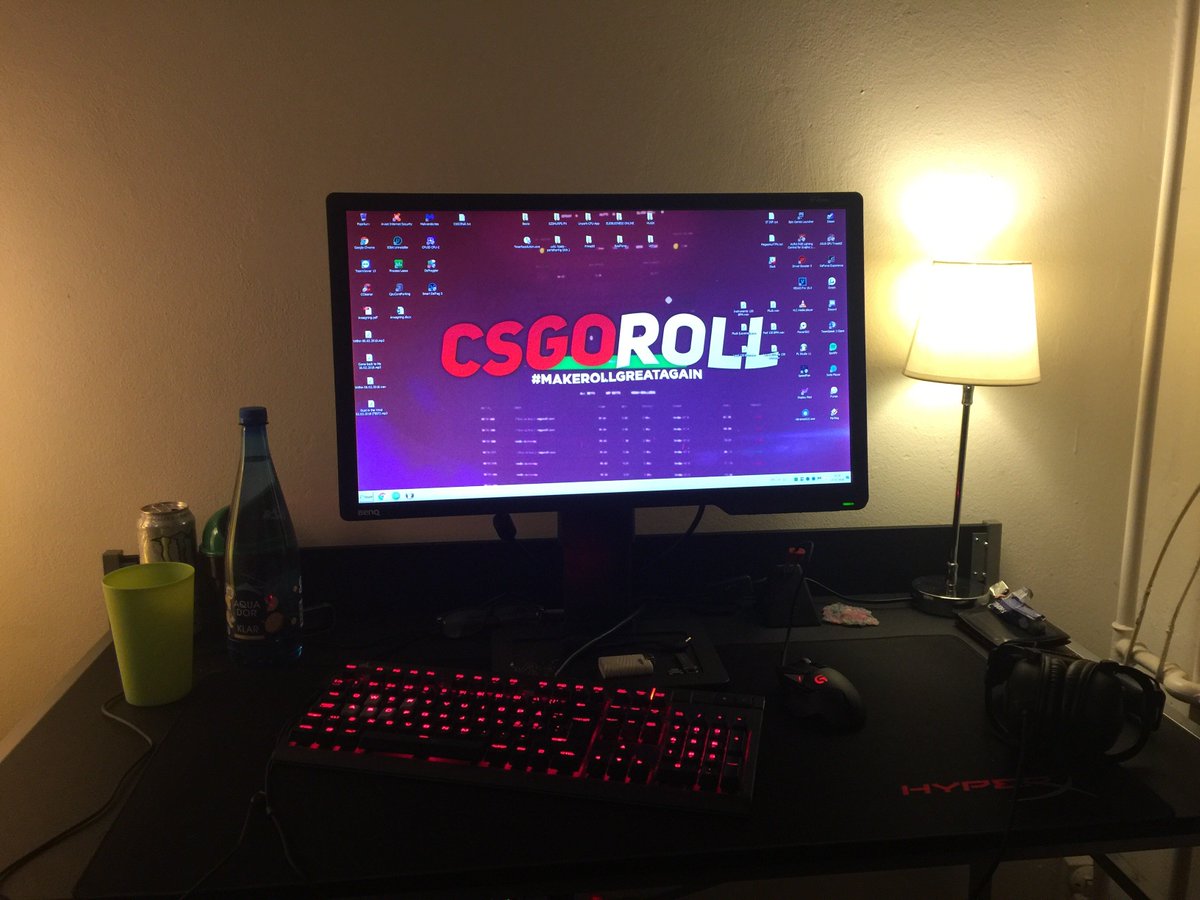 TravisCSGORoll's tweet photo. Chillin' at @CSGORoll w/ my new setup!
Join us at https://t.co/IDvefmX5ii :) https://t.co/RHzj3WSNh9