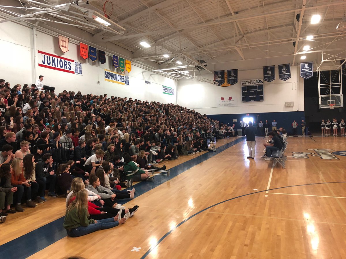 DNicholsSR's tweet photo. Packed house for Gonzaga Prep state championship pep rally. #nwpreps https://t.co/5bur27ZcXc