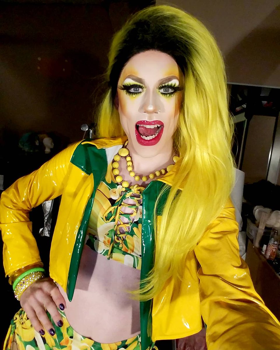 Ms_Starstruck's tweet photo. This Sh** is Bananas!
๐๐๐๐๐๐๐๐๐๐๐
#StaceyStarstruck #Seattle #Queer #dragqueen #blueeyedterror #wildchild #bananas #monkeyingaround #tomfoolery #pissyellow #mellowyellow #yellowwaterfall #getoutofhere #fruit #Break #notherclub #trashrat #swampdonkey #yourewelcome https://t.co/hYYthysvrS