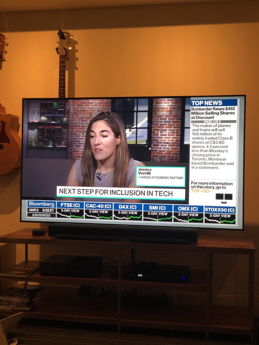 aunder's tweet photo. Our lady @Jess repping @helloangels with @Emilychangtv! 💪💪 https://t.co/IPZs4yGEpQ