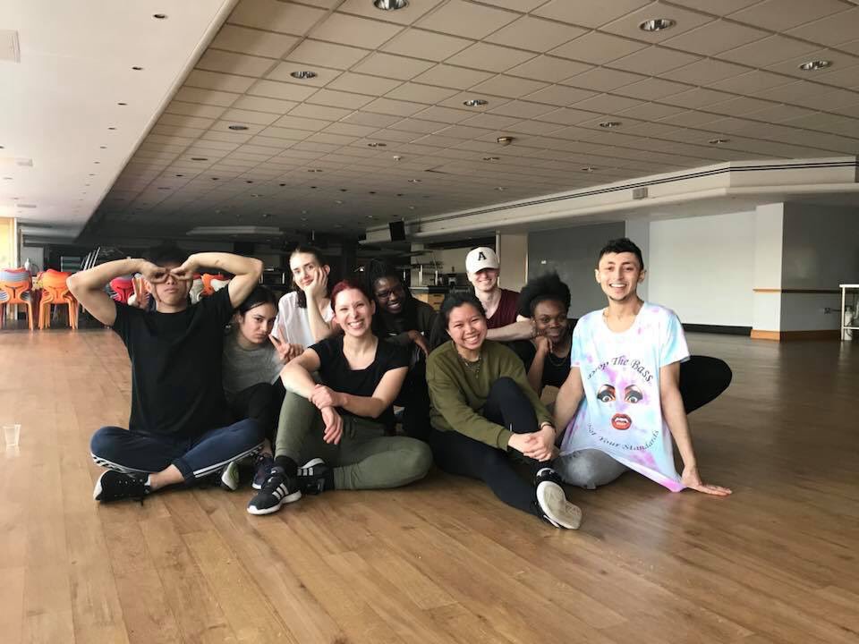 Throwback to <a href="/vikicercek/">Viki Čerček</a> workshop 2 weekends ago 😱🔥😱🔥 Such a unique and fun class! Don’t forget that we have a few classes left this term// So make sure you come thru 💥