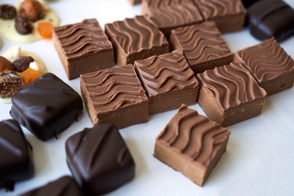 travelportland's tweet image. .@Eater recently named our very own @almachocolate is one of the essential chocolate shops in the US - bit.ly/2HouAOW #PDX #PDXEats