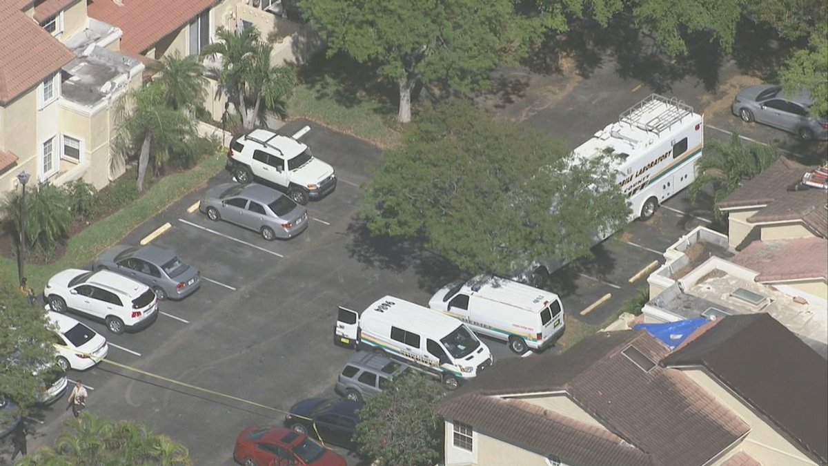 2 found dead inside Deerfield Beach home bit.ly/2FfyT1m?utm_so… https://t.co/b74sU8MY7b