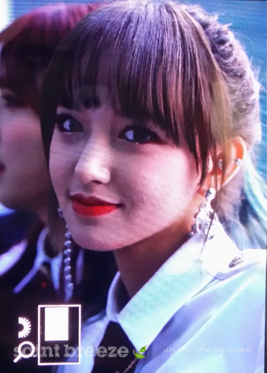 saintbreeze_kr's tweet photo. 180306 #우주소녀 #성소 #Chengxiao #또끼 
오늘 처음으로 그린티라떼에 도전해 보겠습니다
@chengxiao_0715 @WJSN_Cosmic https://t.co/D1wJiLeCqF