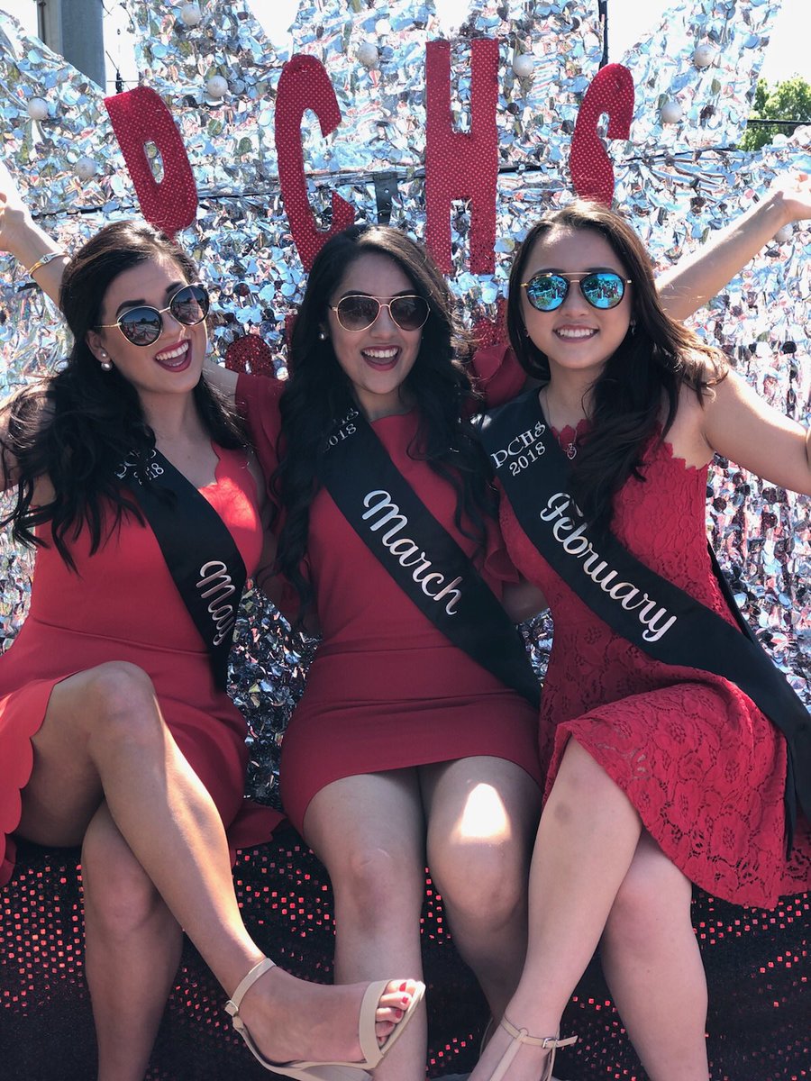luzmariaaa04's tweet photo. #BerryFest17 with my girlsπβ€οΈ https://t.co/oWKbdUCfF8