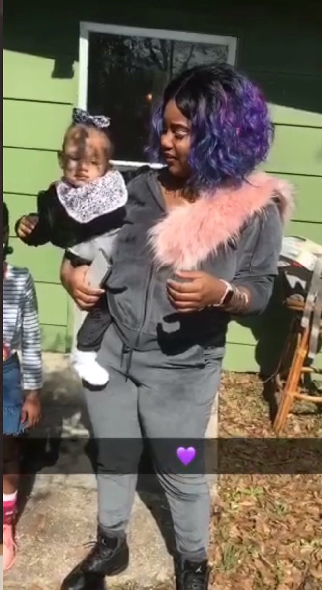 thicktweety's tweet image. I swear her lil yella self my daughter. 😊😍 #DemDem