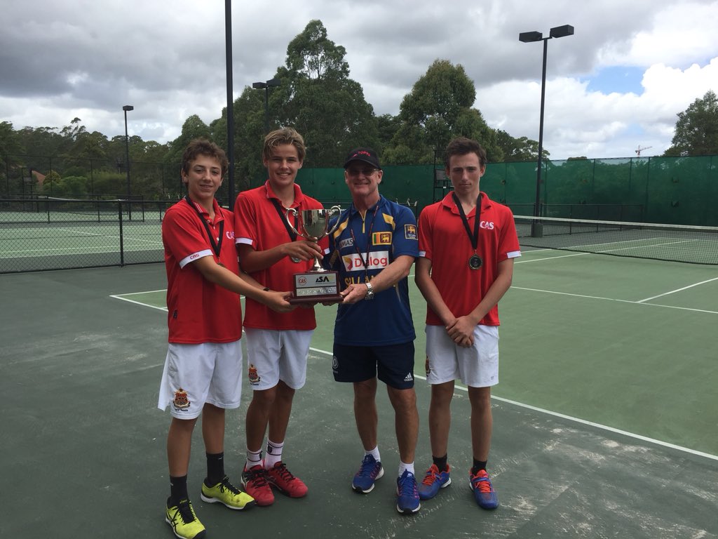The Barker boys with the Borley-Reid trophy after the win over ISA <a href="/BarkerCollege/">Barker College</a> <a href="/PJjHeath/">Phillip Heath</a> <a href="/MattMaco/">Matt Macoustra</a> <a href="/newkclint/">Clint Newcombe</a> <a href="/AndrewJesperson/">Andrew Jesperson</a> <a href="/DOK_FFI/">David O'Keefe</a>