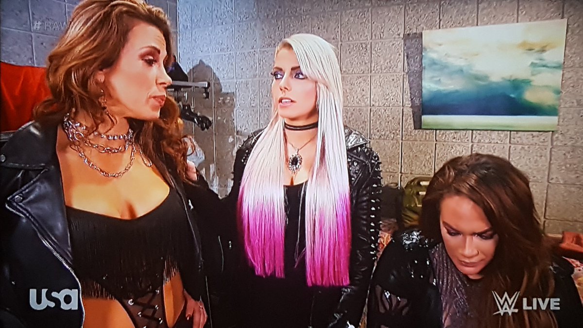 KDogg3000's tweet photo. I'm not really a fan of Mickey James turning bad but, damn she looks great doing it! ๐๐๐
#RAW #MickeyJames https://t.co/8nwqzdmRJZ