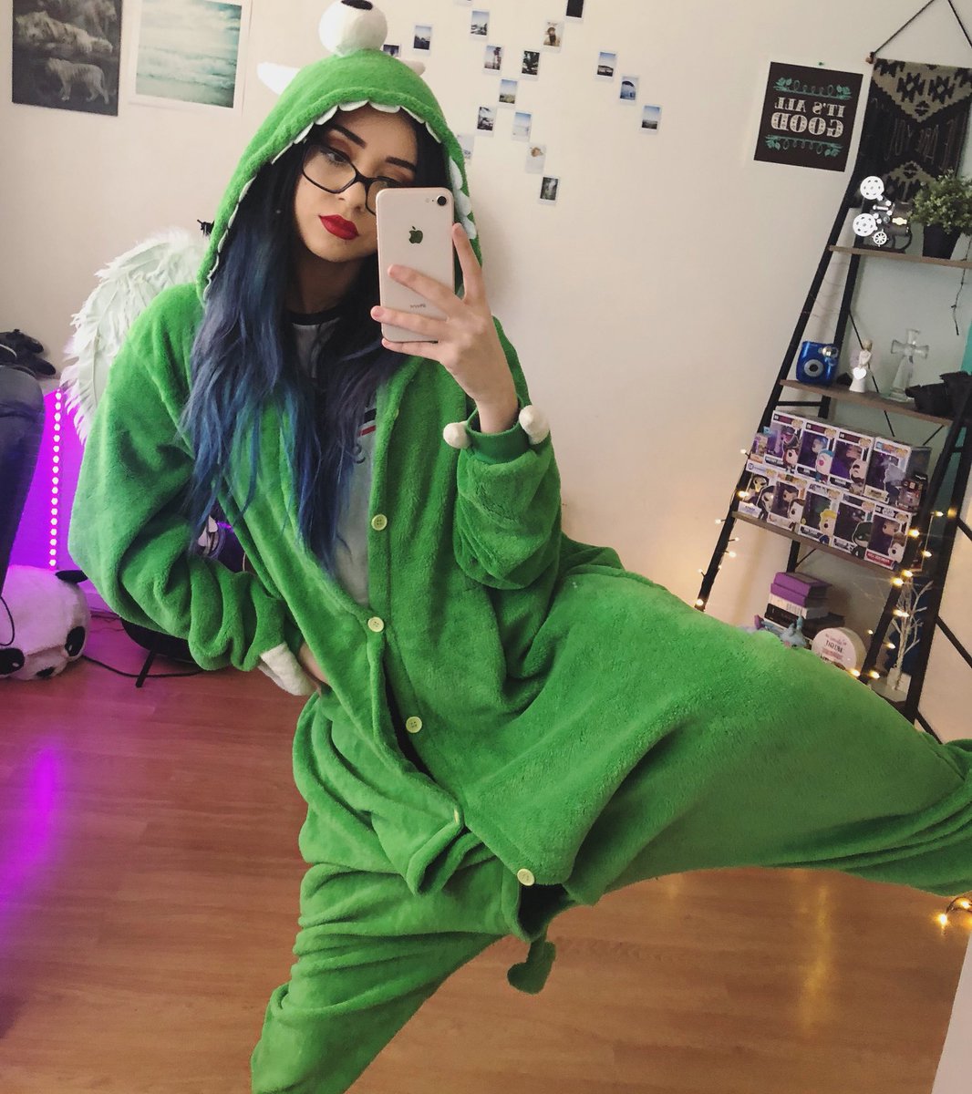 melly - sexy fortnite cosplay