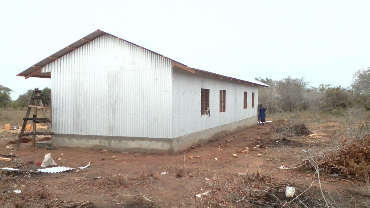 KCFCBO's tweet photo. MTSUNGA PRE-PRIMARY CLASSES PROJECT.

Yesterday, we officially handed over the two newly built classrooms to the beneficiaries - Mtsunga Pre-Primary Kids.

#WeAreOne https://t.co/4NwopJAkRP