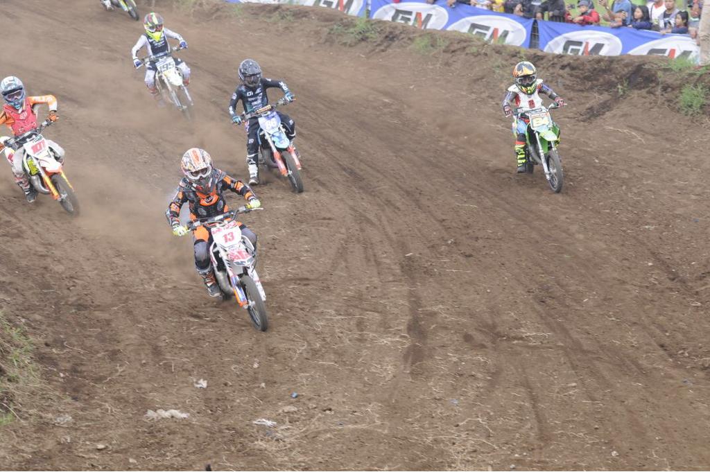 vmx_id's tweet photo. Kemal Andrea meraih posisi ke 2 di kelas SE 65cc open pada Kejurnas Grasstrack Seri 1 2018, Semarang ๐ฅ๐
#VMXsupport #grasstrack #grasstrack_id #gtx #raceday #kejurnasgtx #alpinestarsprotects #motocross #vmx #VMXid #kejurnasgrasstrack2018 #SelasaLuarBiasa #PagiPagi https://t.co/HMYOiw6aLg