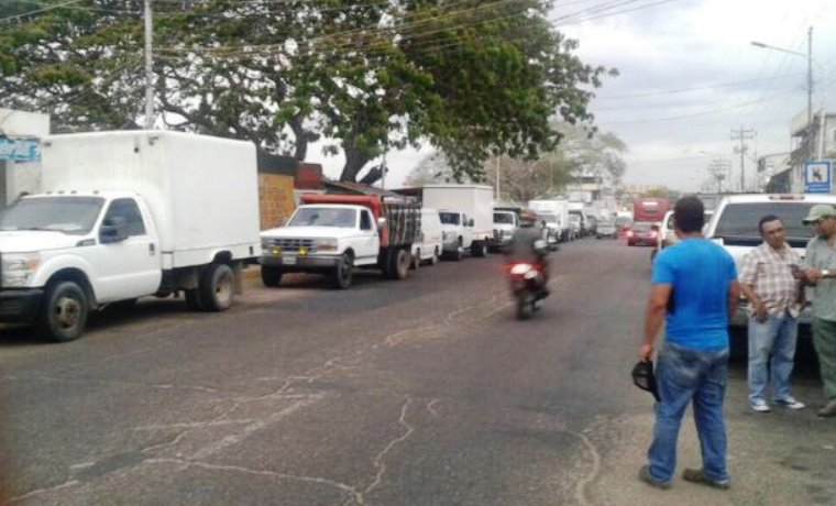 CaraotaDigital's tweet image. Productores y fuerzas vivas rechazaron detención arbitraria de ganaderos en Apure bit.ly/2FXIcQD