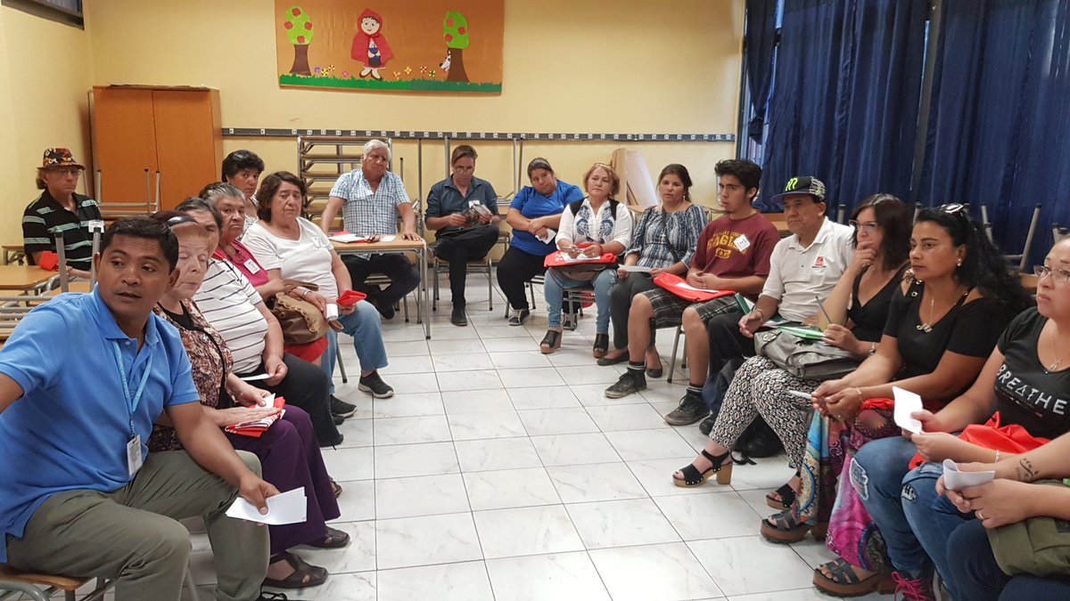 unidaddeplanes's tweet photo. Escuchando los sueños de la comunidad de El Castillo en su 1er Encuentro Ciudadano Participativo ¡Construyendo juntos/as las bases para el #PlanElCastillo! 👪🏡

@ortegahernan @Orrego @ClaudiaPizarro @MuniLaPintana @IntendenciaRM https://t.co/eNX6syKz9j