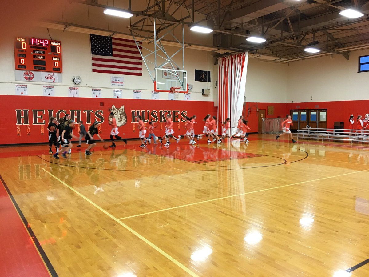 Kiger7HHMS's tweet photo. HHMS taking on Noblesville West in the first round of the Hamilton County Tourney. Go Huskies!! Up 8-5 at the end of the first. #hhmspride #hhmsbball #hhmscheer https://t.co/e0PmRzOBZm