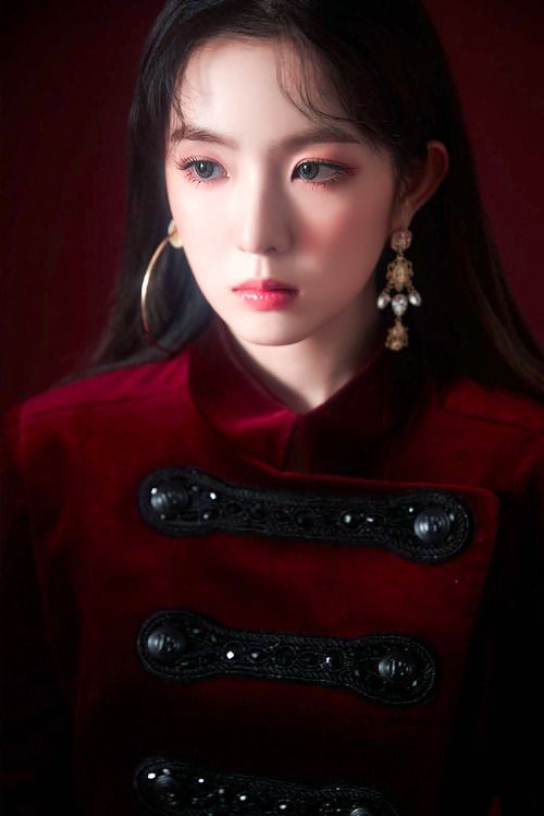 R5DLABEL's tweet photo. #ThePerfectVelvet The 1st full album.
'왕국이오다 (Kingdom Come)'
2018. 03. 11
#배주현 #CANDICE
#RedLabel #KingdomCome https://t.co/kXSE3bJtrX