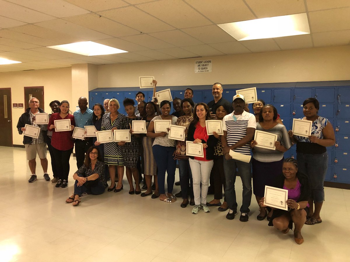 SantaAdultEd's tweet photo. Santakuces Adult Ed rocks! Perfect attendance for February and promotions to new classes! @SantaAdultEd @Carolina_Blue21 @aprendepbc @ACEofPBC @Moe_gator @pbcsd https://t.co/wiHAotI7RC