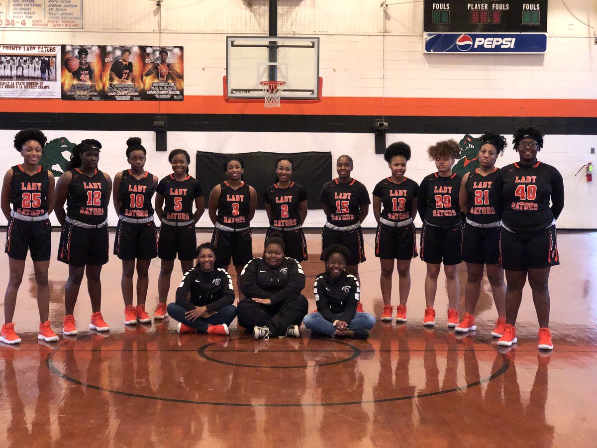 luh_RayRay2x's tweet photo. Ended my high school career 22-9 Good Season ,Now it’s my time to check out..Fell short but I’m sure Leake County lady gators will be back next year🖤. #4️⃣0️⃣out✌🏽 https://t.co/w7icVQjfl9