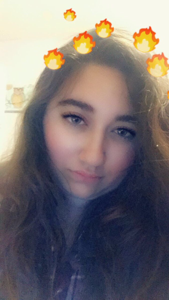 LitBunnyChan's tweet image. Showing my face &amp;gt;.&amp;lt; 

@Raven_Asuna @SingerSeven @MizuNoMaj