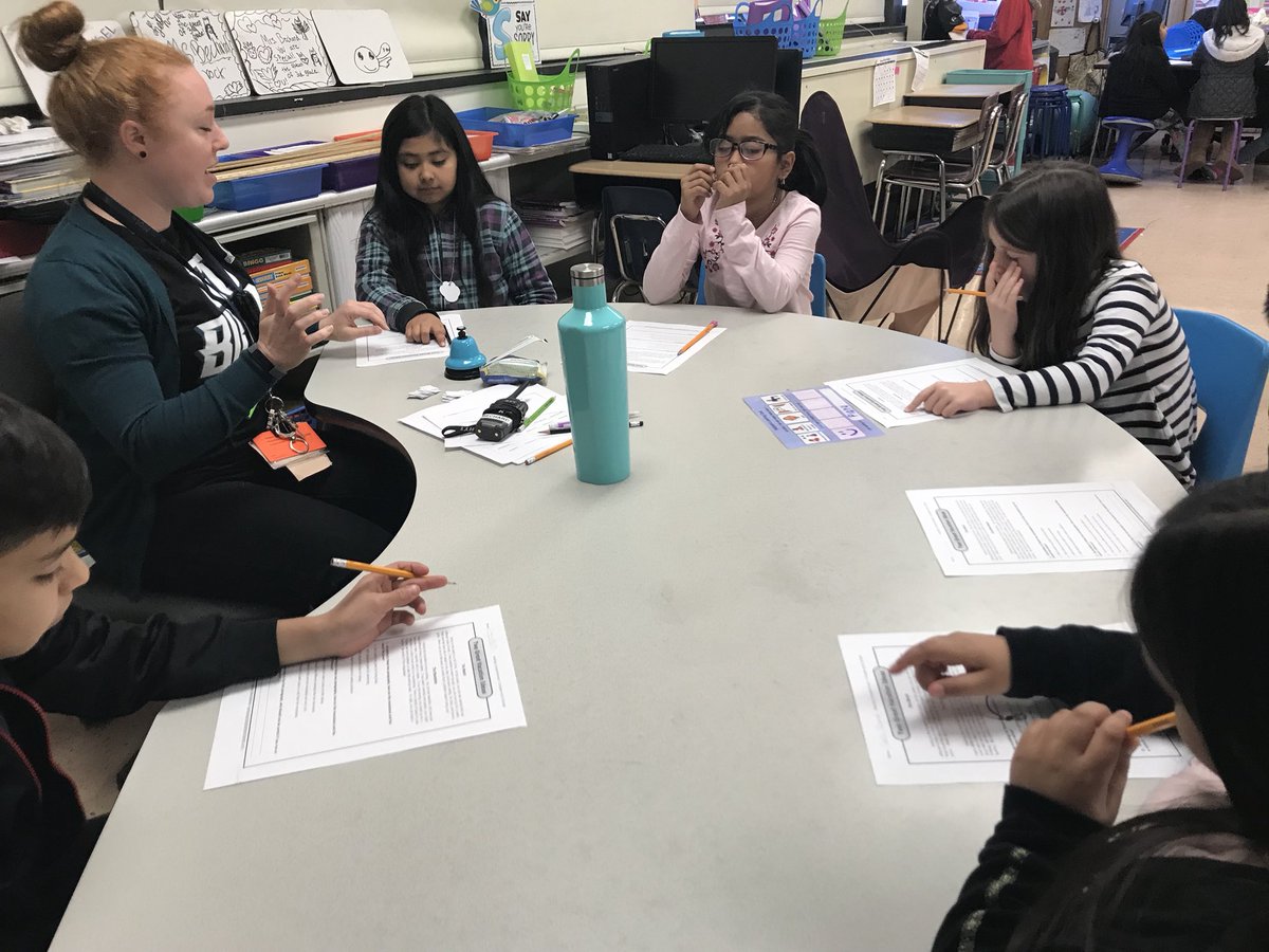 MoteElementary's tweet photo. Mote Teacher of the year Lindsay Bechard in action supporting students in small group. #Motefocus #TeacherMakeADifference https://t.co/RYk2Xl41qY