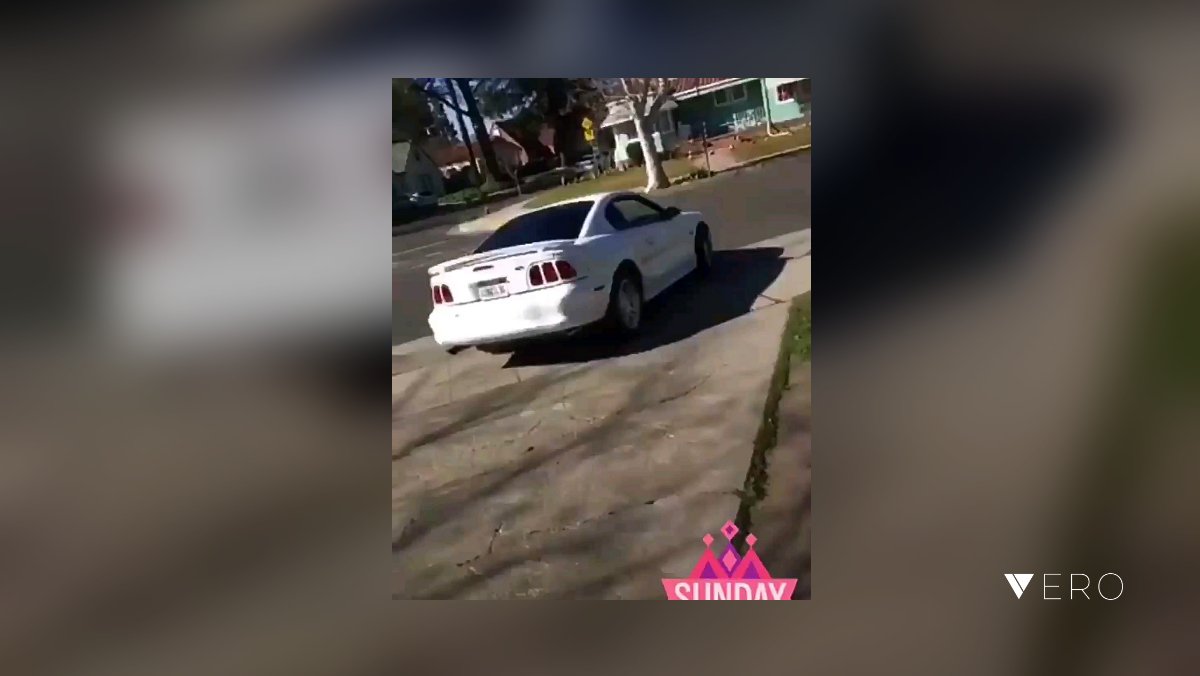 Who mans is this... #memetangclan #lol #funny #cars #mustang #dummy <a href="/VeroTrueSocial/">VERO MUSIC</a>