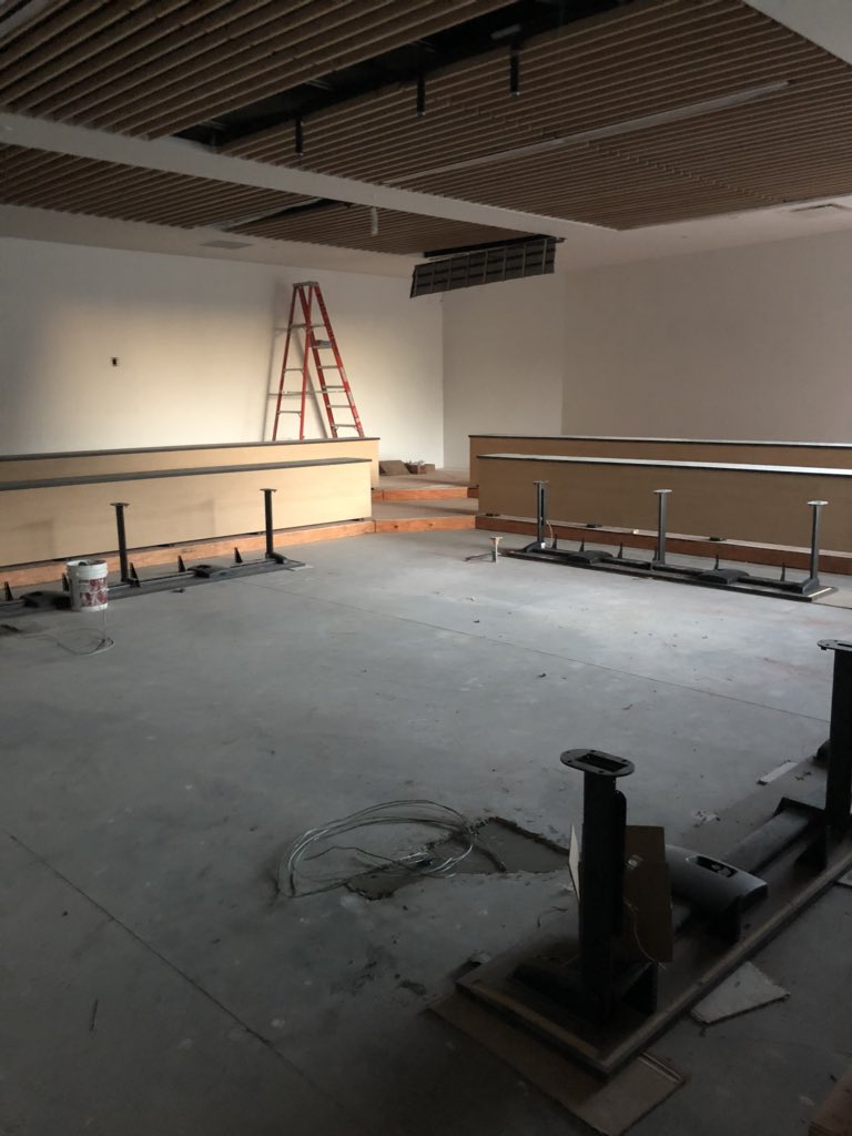 UNMEllis's tweet photo. More photos from today’s tour of the McKinnon Center for Management building! https://t.co/9K7REDc6lV