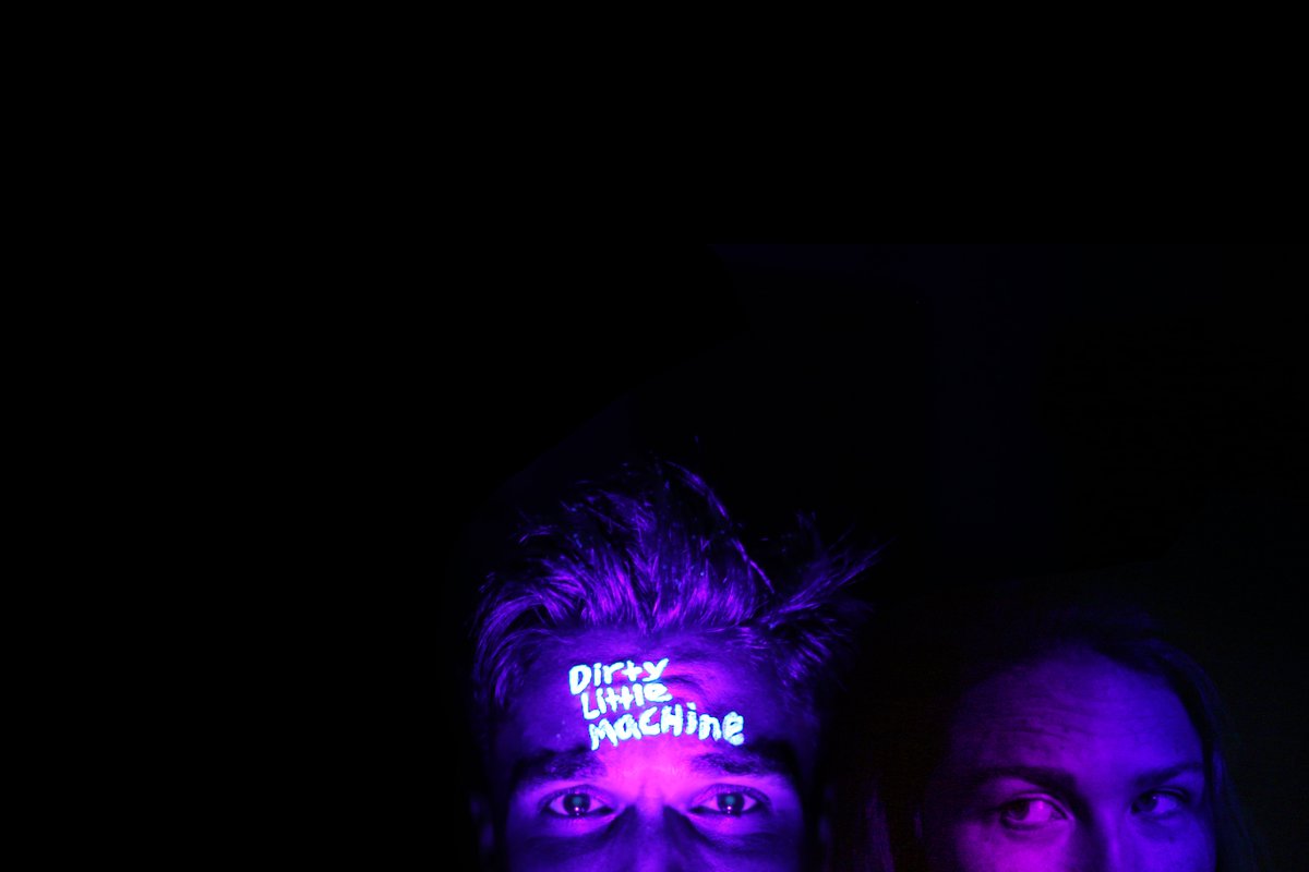 ZutAlorsTheatre's tweet photo. Final week of @VAULTFestival 😭 BUT that means #DirtyLittleMachine opens TONIGHT 🍾
https://t.co/oyoLIVZ95j https://t.co/AQWrsoBMR8