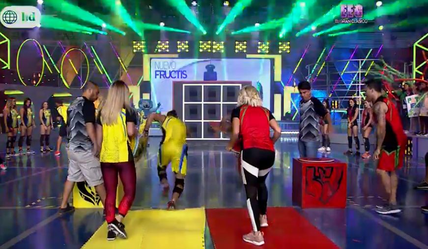 estoesguerra_tv's tweet photo. #GyRconLasEstrellasDeAmérica ¡Sheyla Rojaaaas le da el punto final a los RETADORES y son los ganadores de la NOCHE! 💚❤ ¡Ellos jugarán por la cuatrimoto! 💪

MÍRALO GRATIS (Perú) EN @AmericaTVGO ► https://t.co/rkyxUJG9Cc https://t.co/SBF4lADu0V