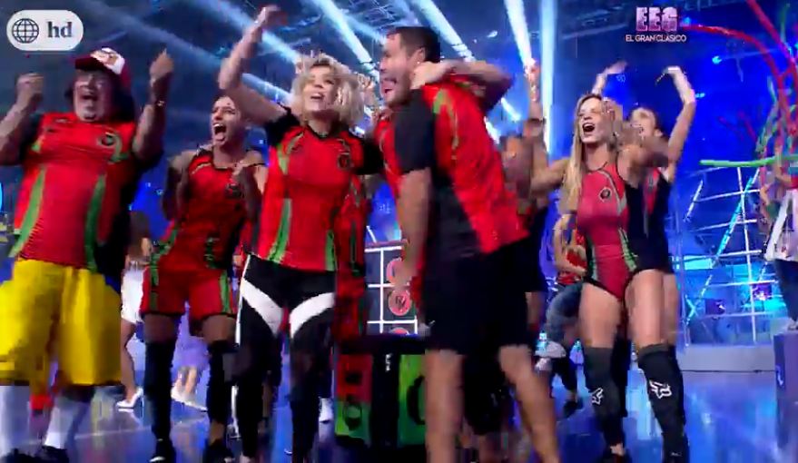 estoesguerra_tv's tweet photo. #GyRconLasEstrellasDeAmérica ¡Sheyla Rojaaaas le da el punto final a los RETADORES y son los ganadores de la NOCHE! 💚❤ ¡Ellos jugarán por la cuatrimoto! 💪

MÍRALO GRATIS (Perú) EN @AmericaTVGO ► https://t.co/rkyxUJG9Cc https://t.co/SBF4lADu0V