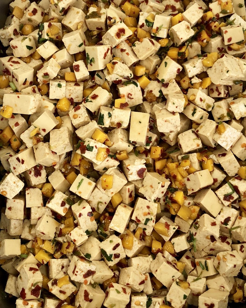 slicepokebar's tweet image. No animal was harmed in the making of this poke • SPICY MANGO TOFU • #poke #tofupoke #cateredfood #sjeats #slicepokebar