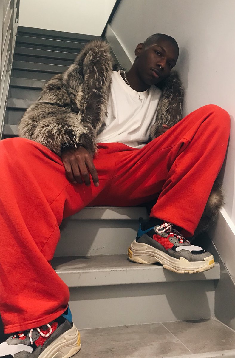 jaymesblond's tweet image. i feel like I don’t post enough pictures of myself on here anymore..