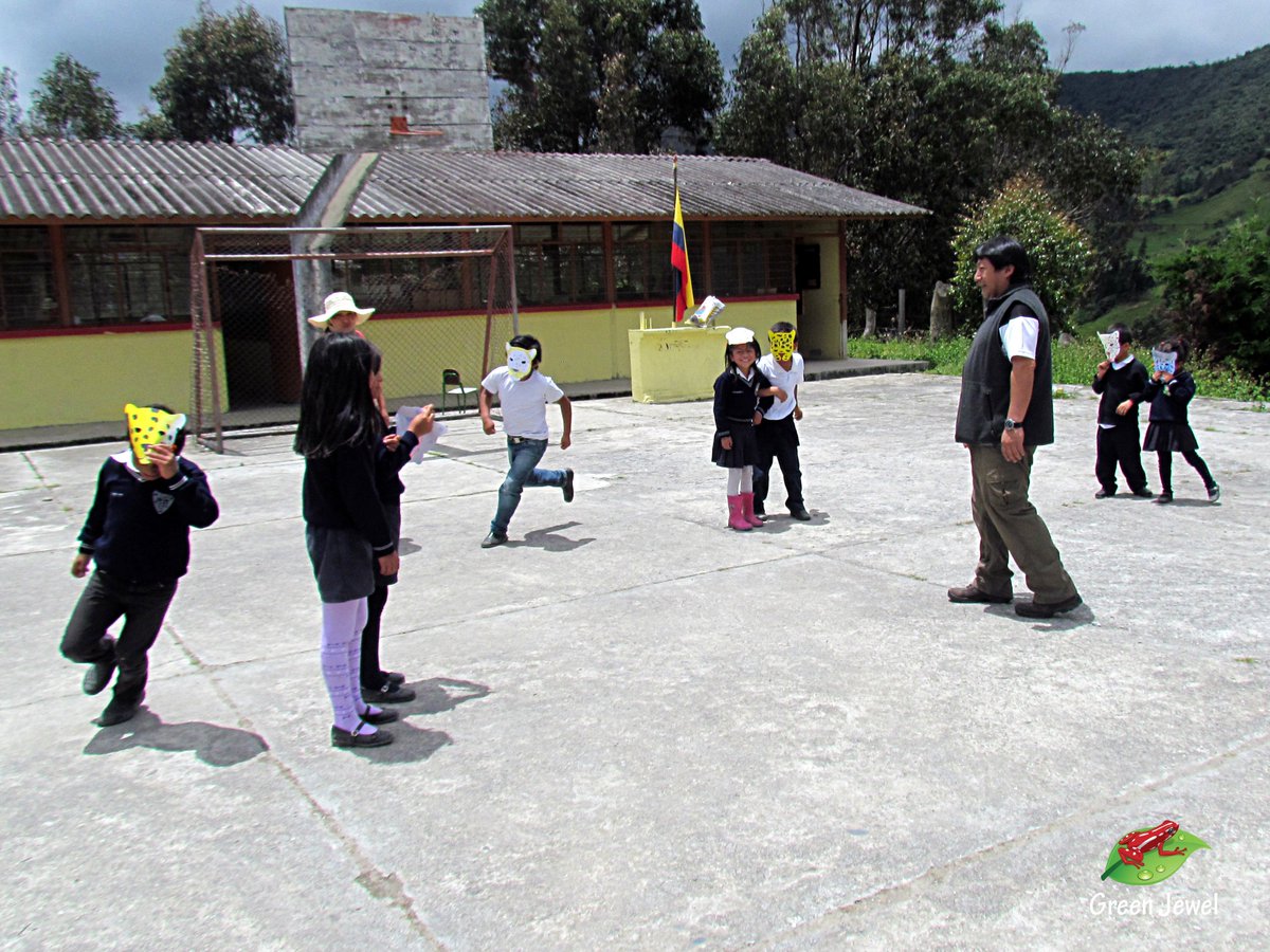 GrupoGreenJewel's tweet photo. EDUCACIÓN AMBIENTAL POR DIA MUNDIAL DE LA VIDA SILVESTRE [3/3]

Charlas, proyección de videos, cartillas y juegos sobre el "Jaguar" compartimos con los niños y niñas de las escuelas.

#WorldWildlifeDay #PredatorsUnderThreat #iProtectBigCats #WWD2018 https://t.co/DVji2NlKn4