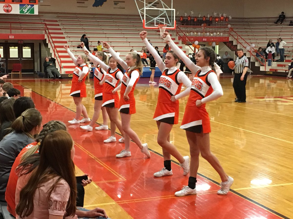 Kiger7HHMS's tweet photo. HHMS Cheerleaders and the student cheer block!! Go Huskies!! #hhmspride #hhmsbball #hhmscheer https://t.co/li66cpD0Hh