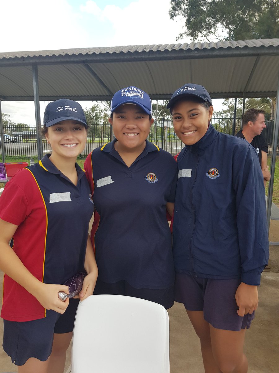 msboula88's tweet photo. YR11 SLR @SPC_StPats sts assisting at the @dowceo Western Dioscean Primary Western Championships with @dowsport #SaintPatsCampbelltown #spcilovepe #AllGirlEducation https://t.co/Bx9wn5S5Gf