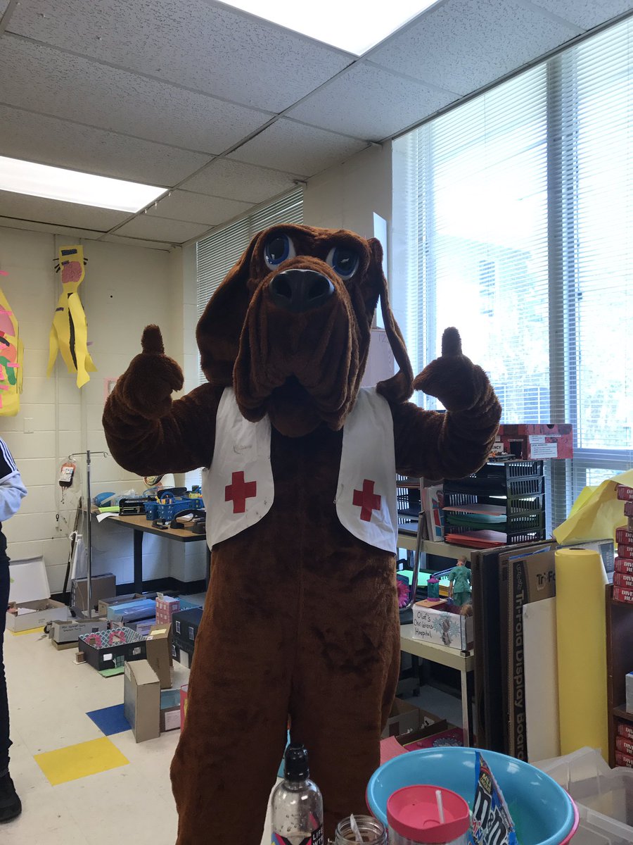 wardHS12's tweet photo. Gearing up for our winter blood drive at Laney!#nhcscte https://t.co/5XQdOBIbpO