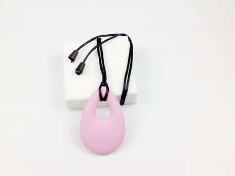 Stress Relief Necklace Trinkets – These Chewy Necklaces are Meant to be Stress-Relieving Wearables (TrendHunter.com) fashionfeedfrenzy.com/stress-relief-…