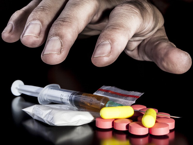SomosMas07's tweet photo. La drogadicción es un problema que afecta principalmente a la juventud El índice de drogadicción se debe a que el Estado ha controlado el tráfico de drogas hacia el exterior lo que hace que los productores de estas sustancias busquen el mercado del país #LaAventuraDelAprendizaje https://t.co/J8ZRiTapJj