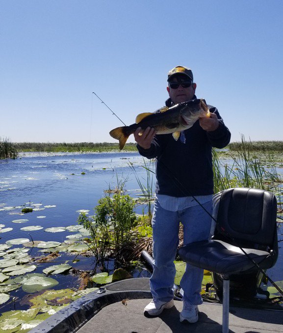 EdRods1's tweet photo. Great Sunday on Harney Pond. Lake Okeechobee. https://t.co/qm3wJFQRR6