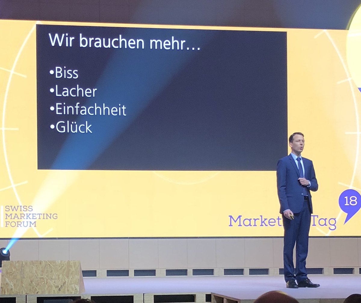 esilver847's tweet photo. Wer braucht alles mehr Glück? #mehrgelb #marketingtag18 https://t.co/0Qoz3YoFvq